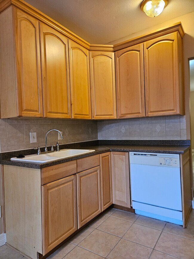 Foto del edificio - 4110 Woodhead St