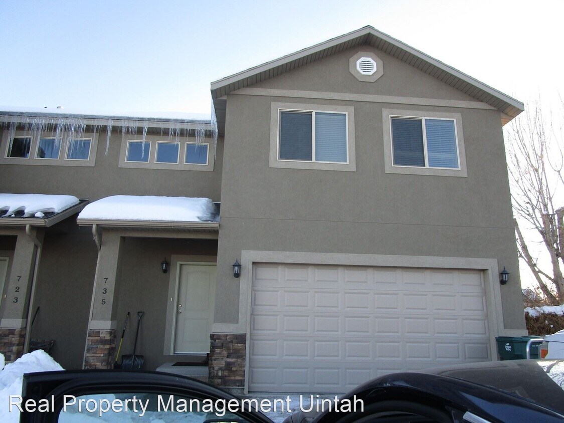 Primary Photo - 4 br, 3 bath House - 735 W 400 S