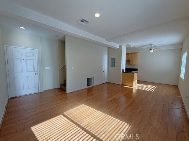 Foto del edificio - 2440 Purdue Ave