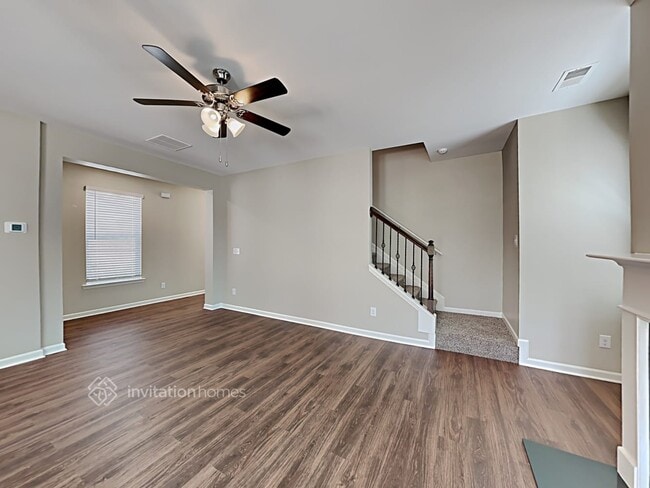 Building Photo - 218 Emporia Loop