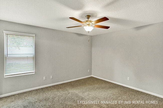Building Photo - 5230 Walkers Ridge Dr