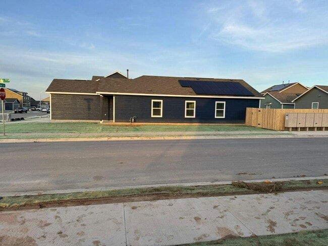 Building Photo - 300 Amber Gln