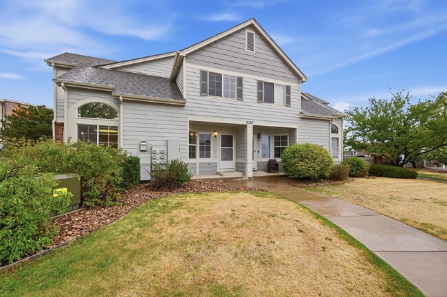 Building Photo - $2,260.95 - 2 Bed, 2 Bath Condo in Parker with In Unit Laundry and Central AC!