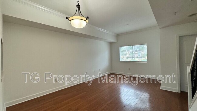 Foto del edificio - 9745 Touchton Rd