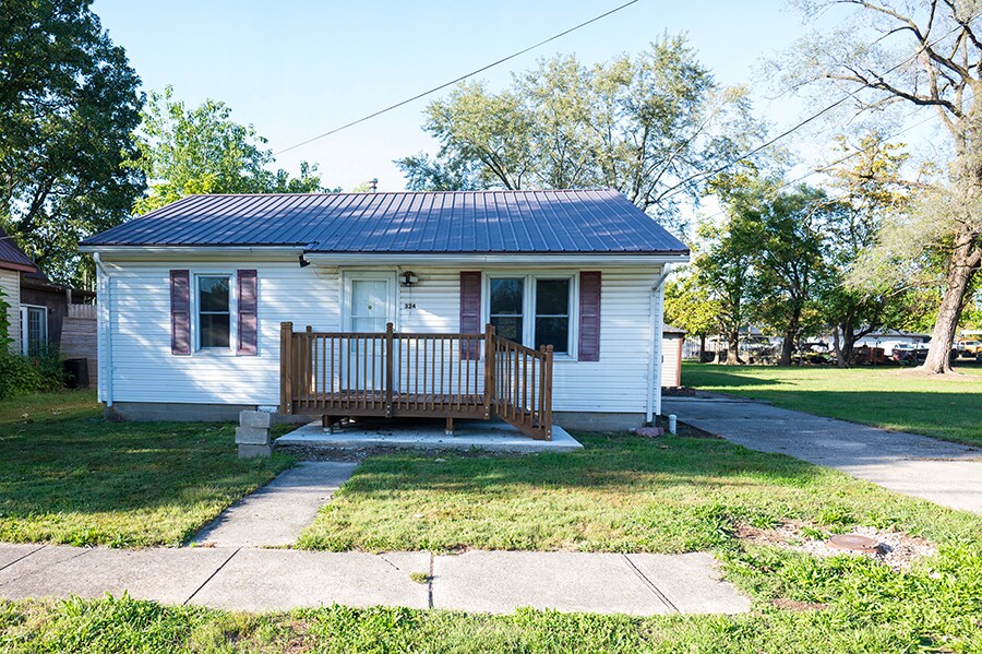Primary Photo - 324 W Washington St