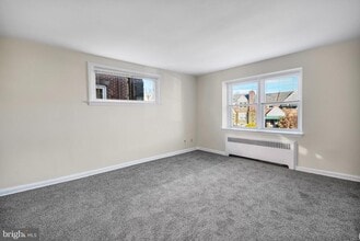 Building Photo - 808 Windermere Ave
