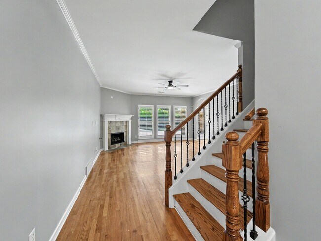 Foto del edificio - 1706 Mossy Oak Ln