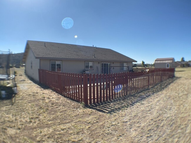 Building Photo - Available 9/10 | Beautiful Single-Level 3-...