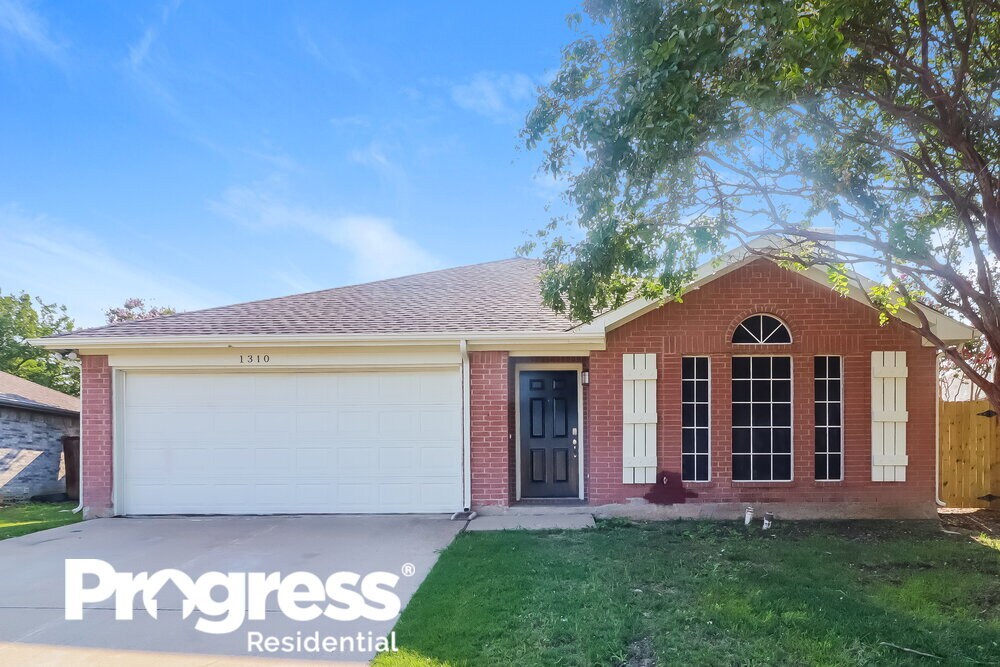 1310 Misty Dr, Midlothian, TX 76065 House Rental in Midlothian, TX
