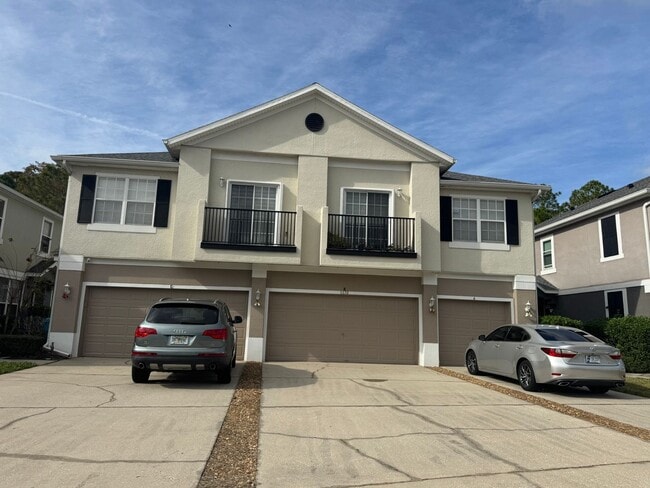 Photo - 3BD / 2.5BA Carriage Home