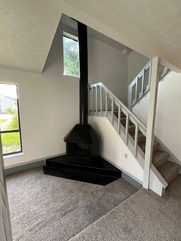 Foto principal - 1820 Anton Dr