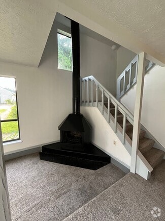 Building Photo - 1820 Anton Dr