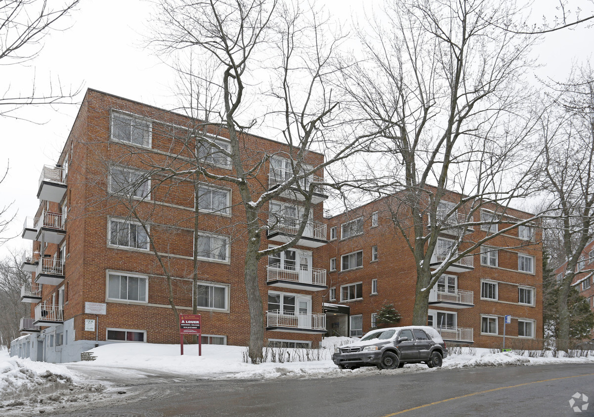 Primary Photo - 3550 Ridgewood