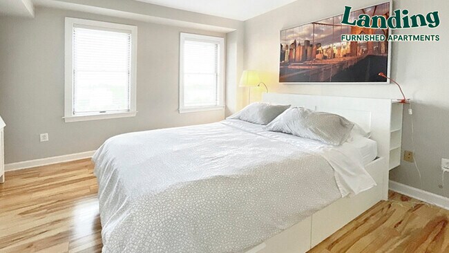 718 W Trade St Unit 813.1249216 - 4