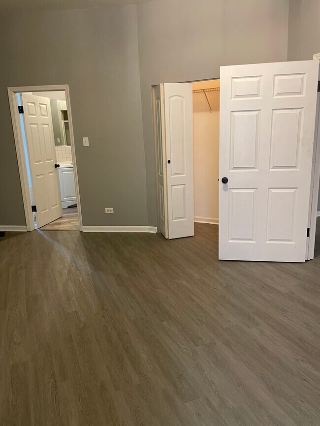 Foto del edificio - 4847 S Forrestville Ave