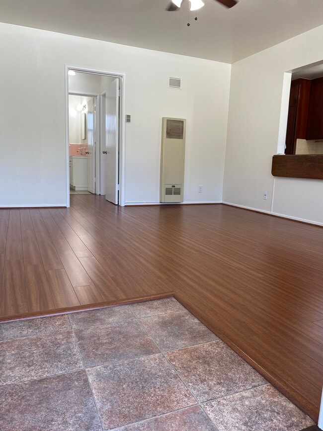 Building Photo - 1820 Verdugo Loma Dr