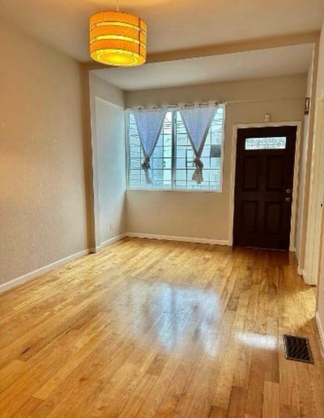 Foto del edificio - 432 Capitol Ave