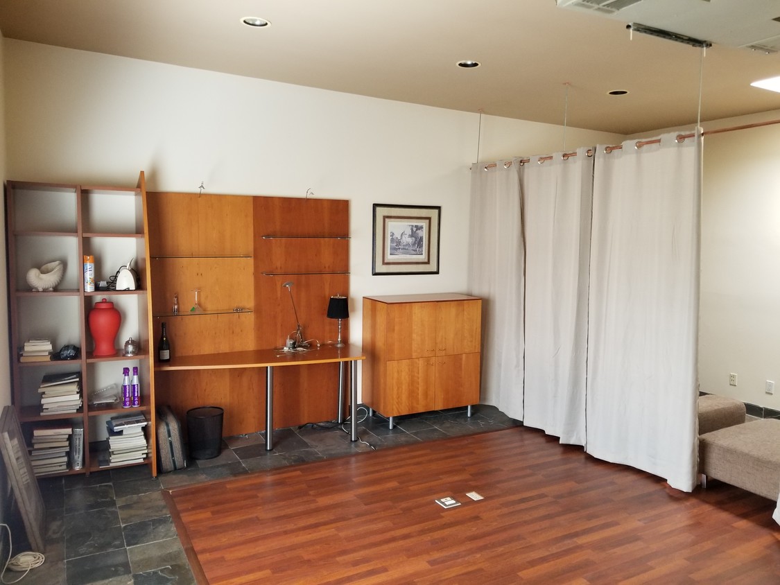 Foto principal - 4751 Colfax Ave
