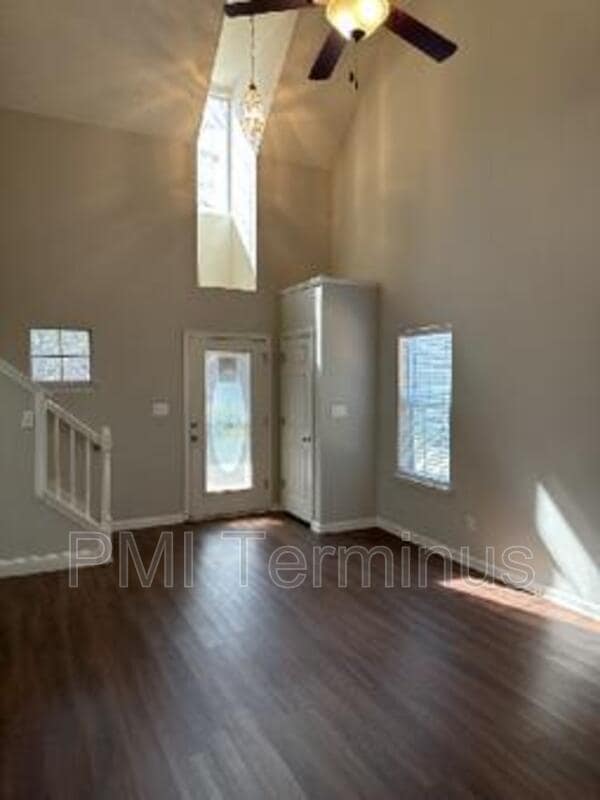 Building Photo - 1312 Telhurst Ct NW