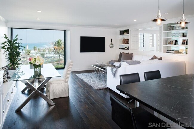 Foto del edificio - 1552 Camino Del Mar