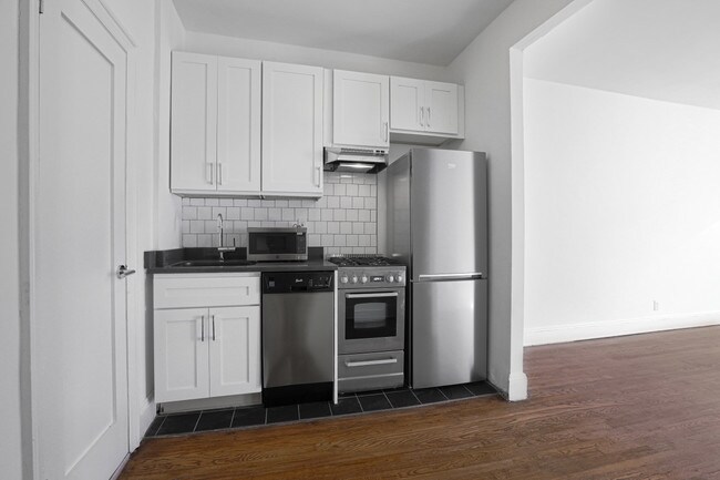 Building Photo - 48-50 Greenwich Avenue