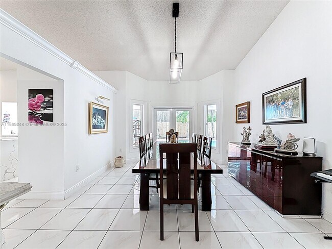 Foto del edificio - 10462 SW 121st St