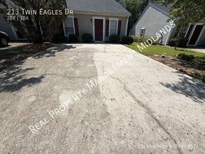 Building Photo - 213 Twin Eagles Dr