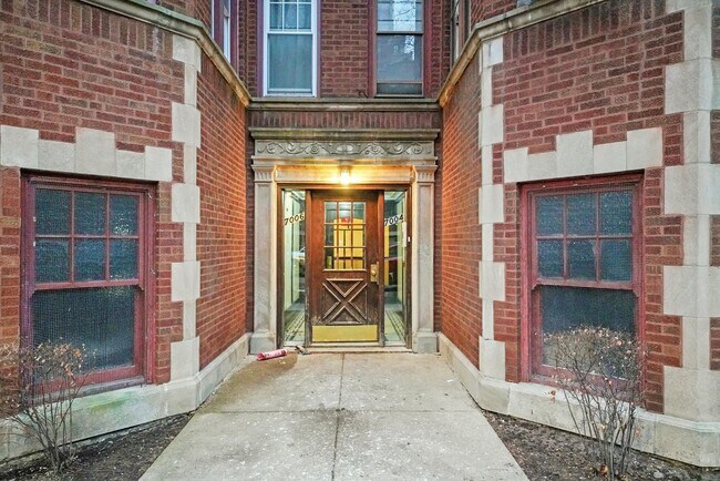 Foto del edificio - 7004 S Oglesby Ave