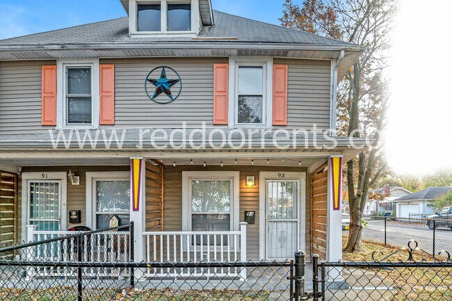 Foto del edificio - 91-93 S 5th Ave