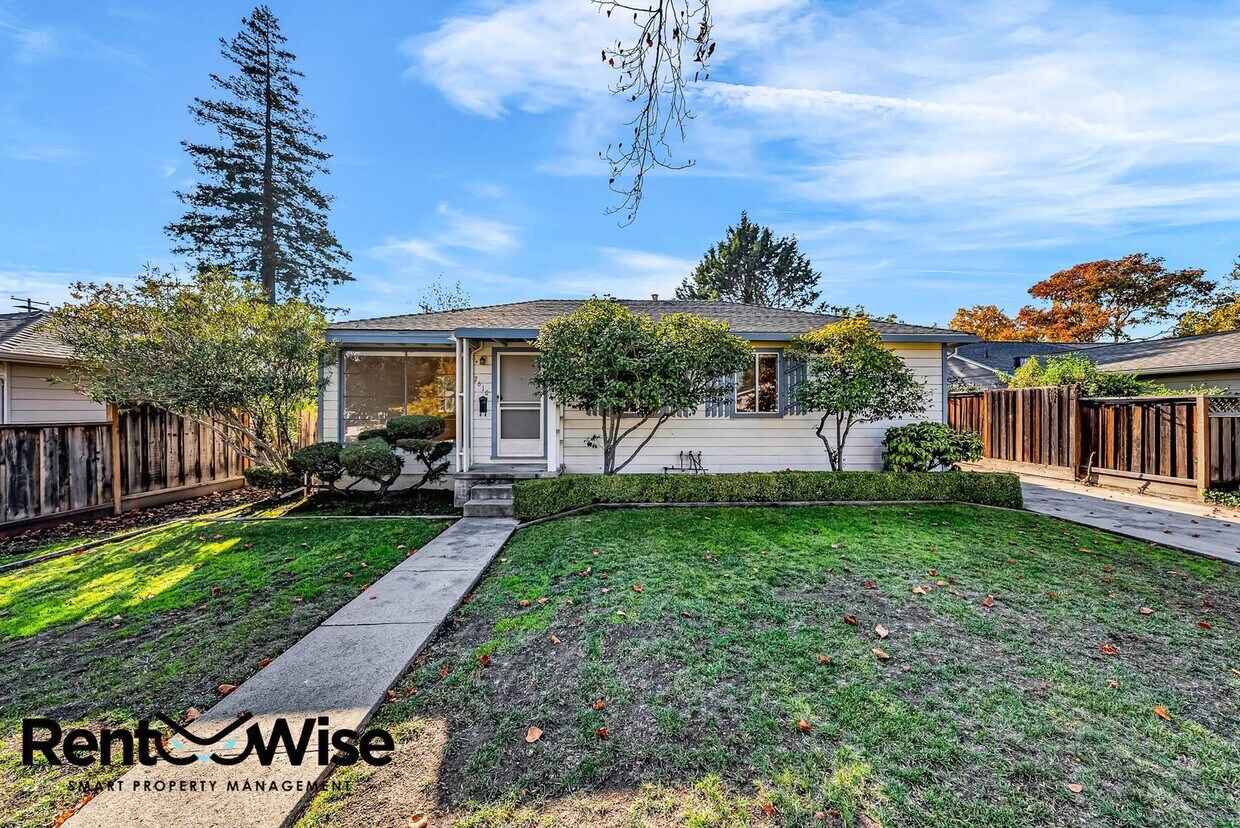 Primary Photo - Present PM-Midtown Palo Alto Beauty-New Floors-Remodeled Bathrooms-Big Yard
