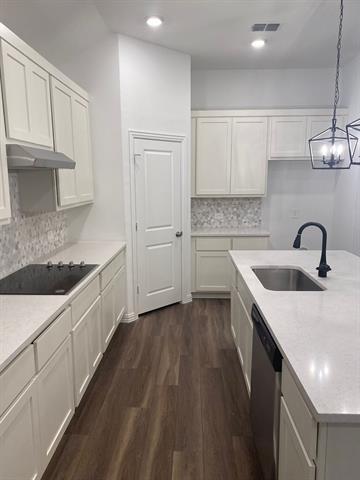 Primary Photo - 1613 Pne Vly Dr