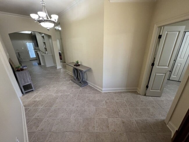 Building Photo - Beautifully Furnished 4-Bedroom Home in Zachary's Audubon Lakes!