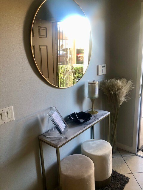 Entrada - 3845 Wiggins Bay St