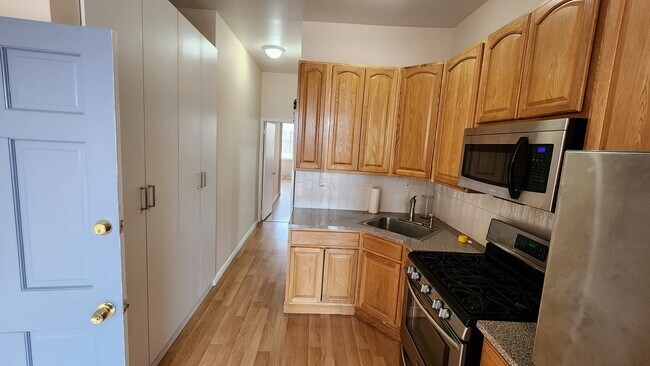 Foto del edificio - 6116 55th St