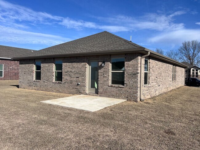 Foto del edificio - 4 Bedroom In Webb City!