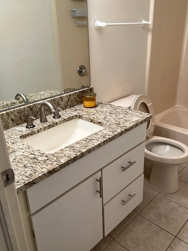 Guest full - 6505 Saint Andrews Dr