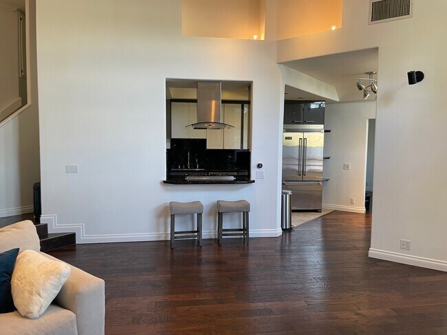 Foto del edificio - 14326 Chandler Blvd