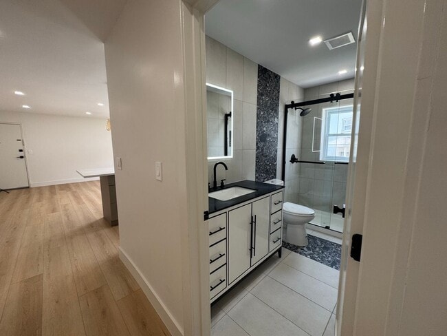 Interior Photo - TWELVE17 Ocean Ave