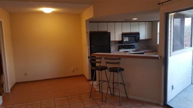 Foto del edificio - 2500 Burleson Rd