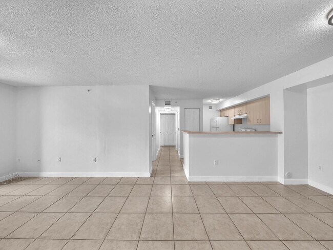 Foto del edificio - 11165 SW 6th St