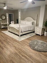 Building Photo - 16541 S Oleander Dr