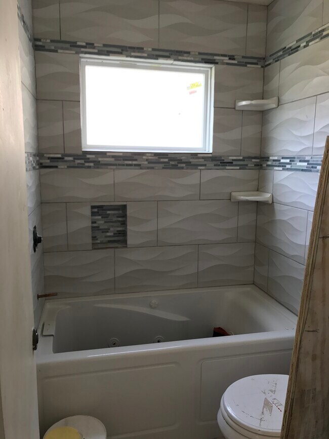 Foto del edificio - 158 Northwood Dr