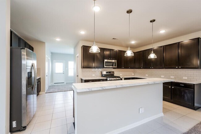 Building Photo - 16303 Westley Ridge Dr