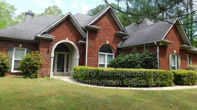 Building Photo - 5034 Lakeview Circle