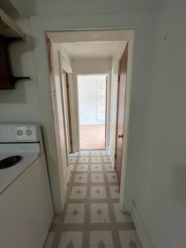 Foto del edificio - 325-329 Pontiac Street