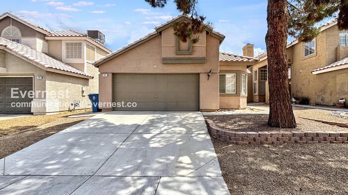 Primary Photo - 1081 Overture Dr