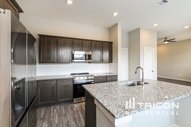 Building Photo - 22811 Terrazzo Dr