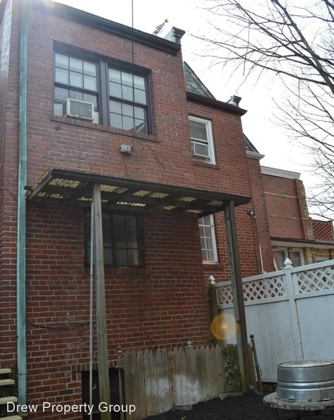 Foto del edificio - 3 br, 2 bath House - 4445 P St NW