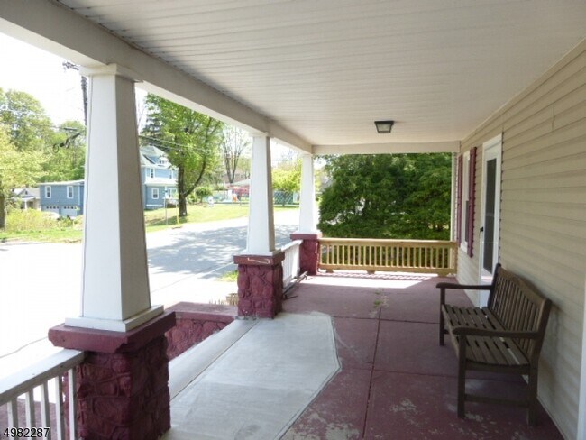 Building Photo - 291 Berkshire Valley Rd