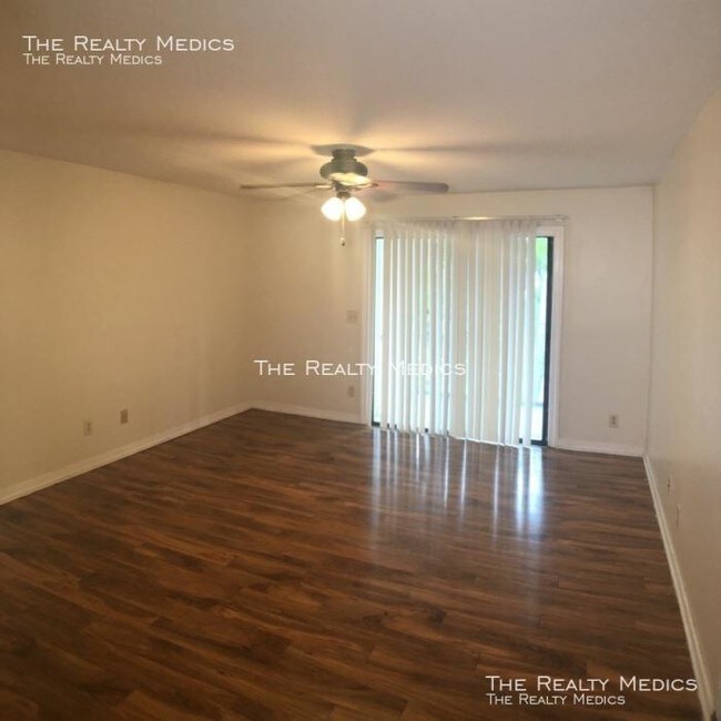 Building Photo - 2 bedroom in Port Orange FL 32127